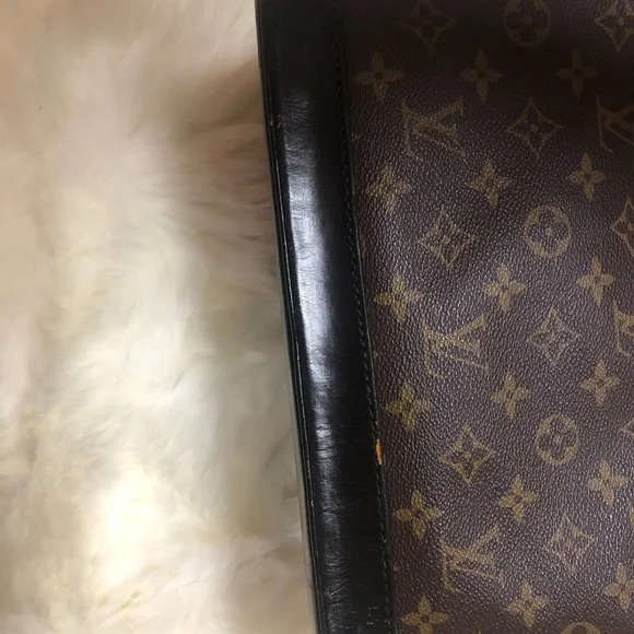 Authentic Louis Vuitton Alma PM purse - Picture 11 of 16